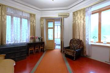 2-к квартира, 55 м², 2/3 эт.