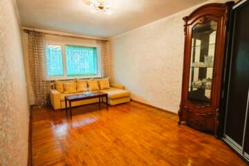 2-к квартира, 48 м², 1/5 эт.