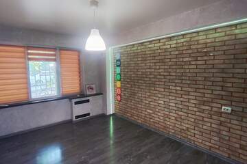 4-к квартира, 160 м², 1/9 эт.