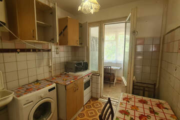 Жилое помещение, 44 м², 2/5 эт.