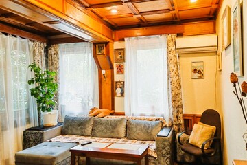 2-к квартира, 55 м², 1/3 эт.