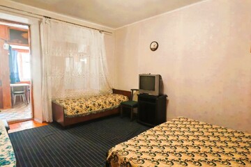 1-к квартира, 27 м², 1/3 эт.