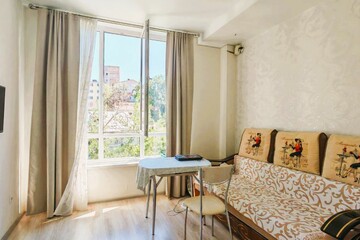 2-к квартира, 46 м², 2/4 эт.